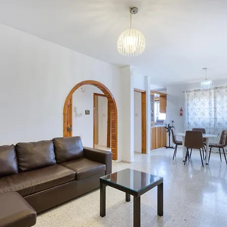 Apartment Two Bedroom With Balcony In Swieqi Is-Swieqi